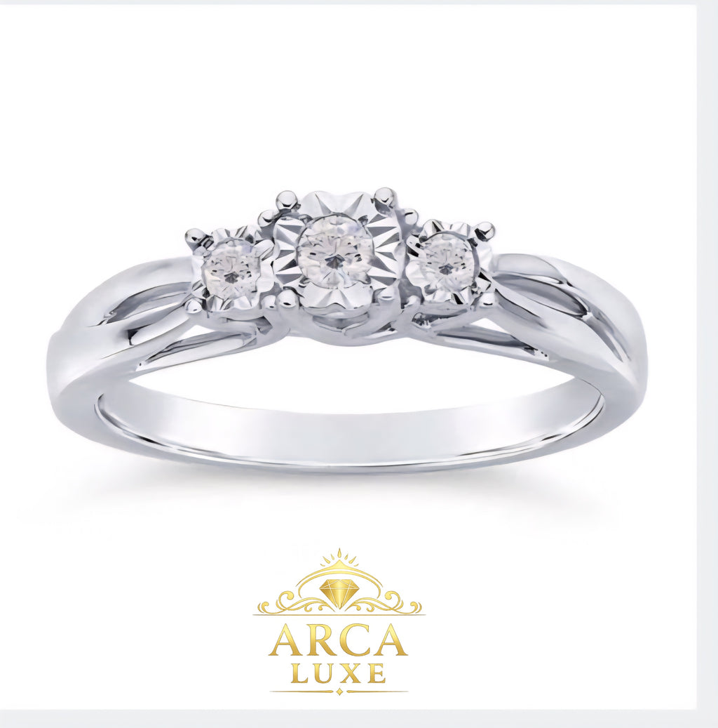 14K White Gold Three-Stone Diamond Ring – 0.13 CTW Round Diamonds Size 7-8