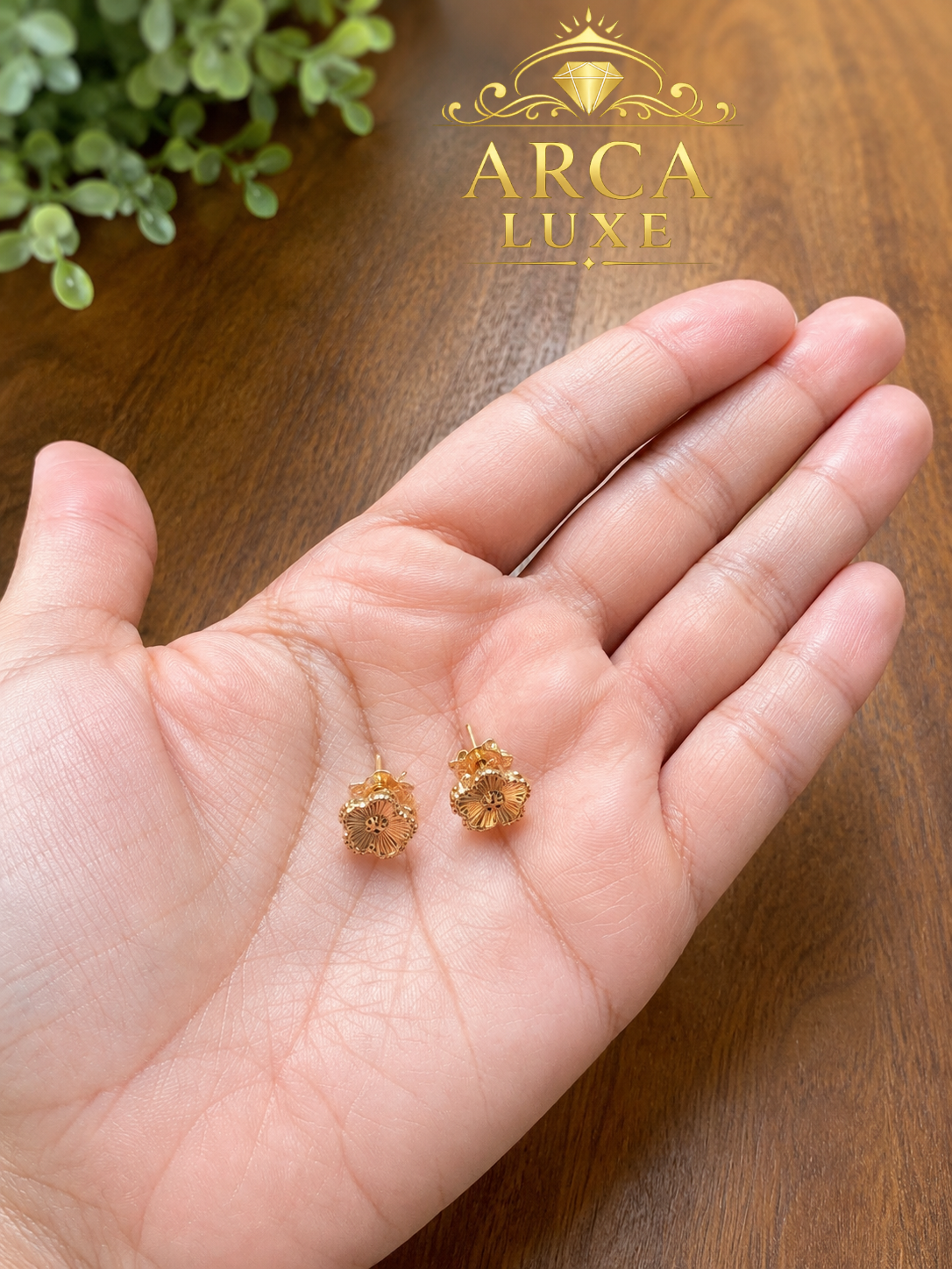14K Gold Daisy Stud Earrings – Textured Floral Design | ARCA LUXE